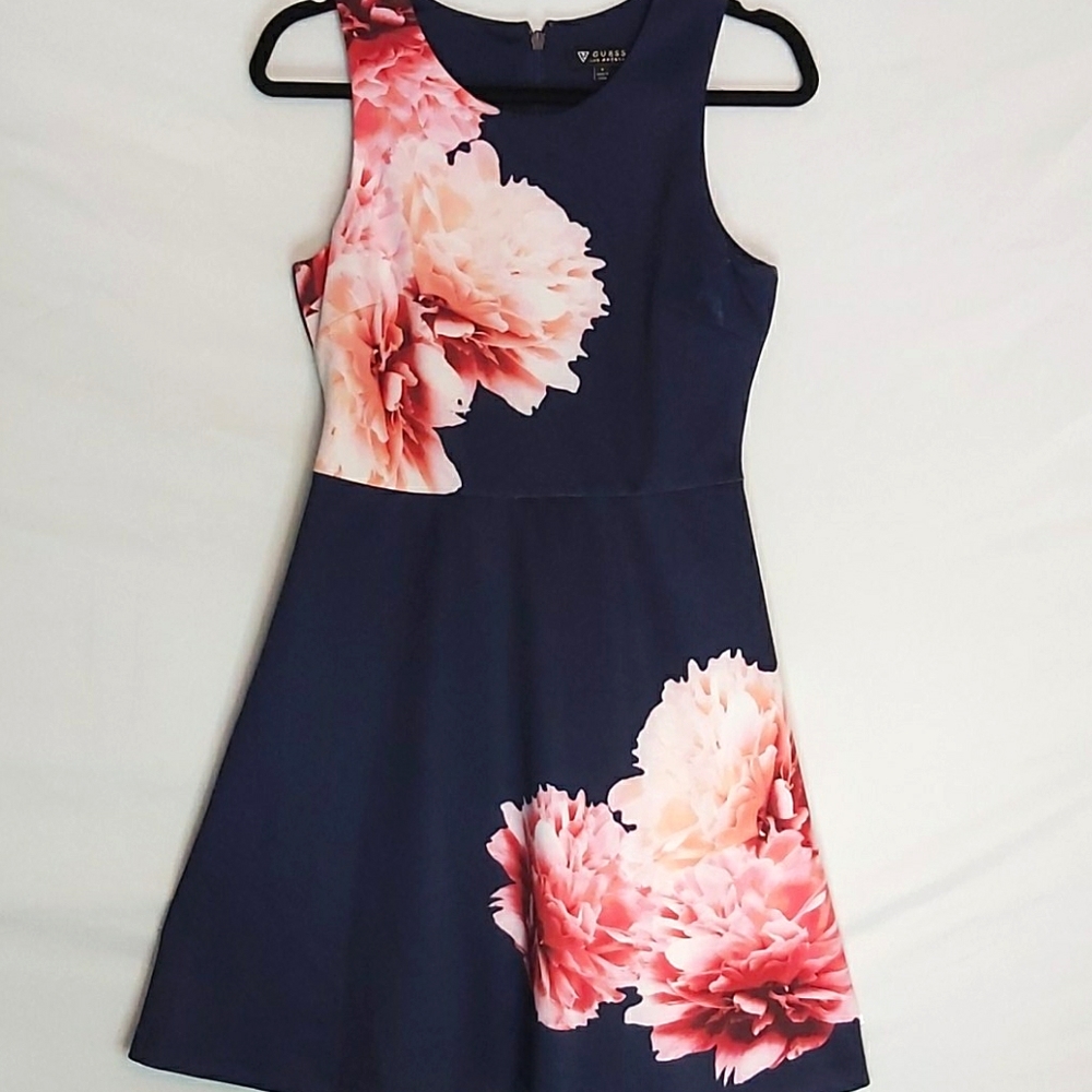 🆕️ Guess Los Angeles Tea Length Dress